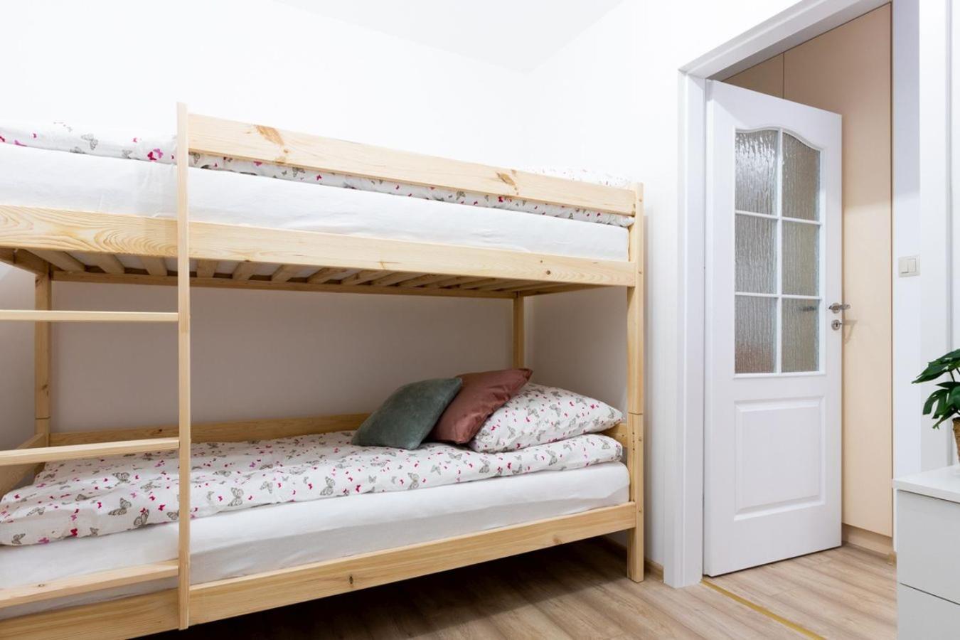 Apartamenty Gorki Male Tuszyn Exterior foto